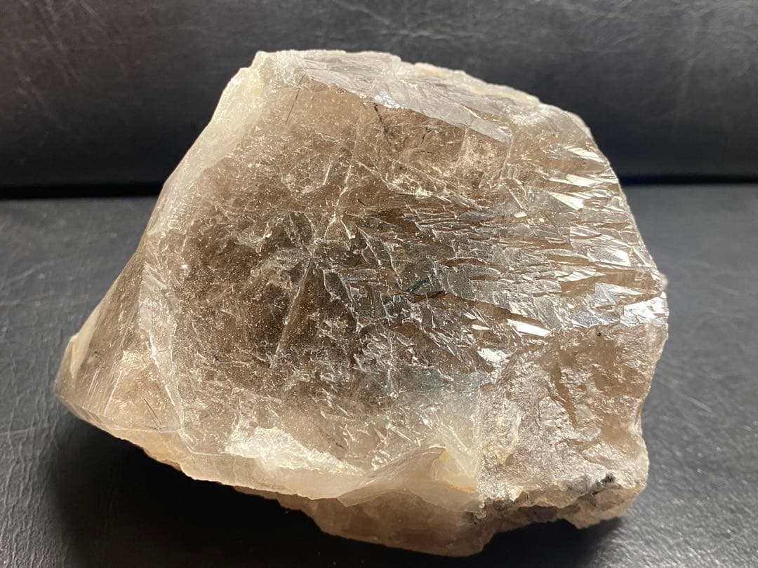 ザギ水晶　ザギマウンテンクォーツ 1194 g