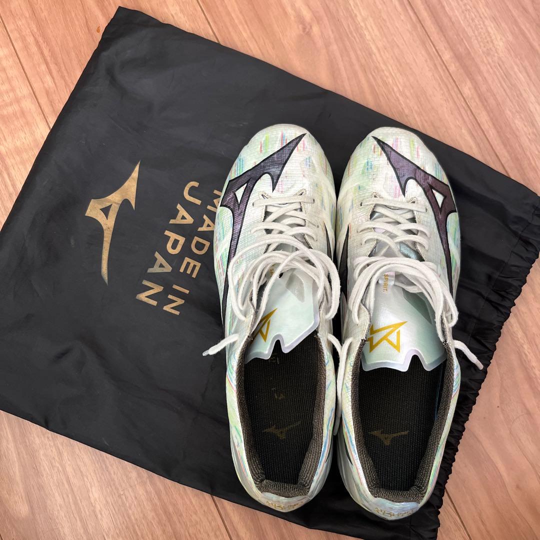 【美品】ミズノアルファMizuno サッカーシューズ 日本製 マルチカラー