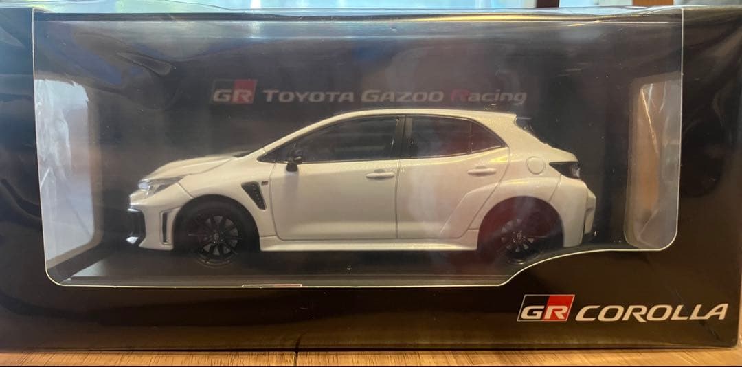 GRカローラ カラーサンプルミニカー プラチナホワイトパールマイカ