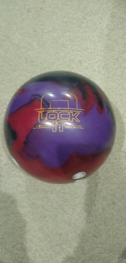 ボウリングボール ,ストームロックイット15ポンド（美品）