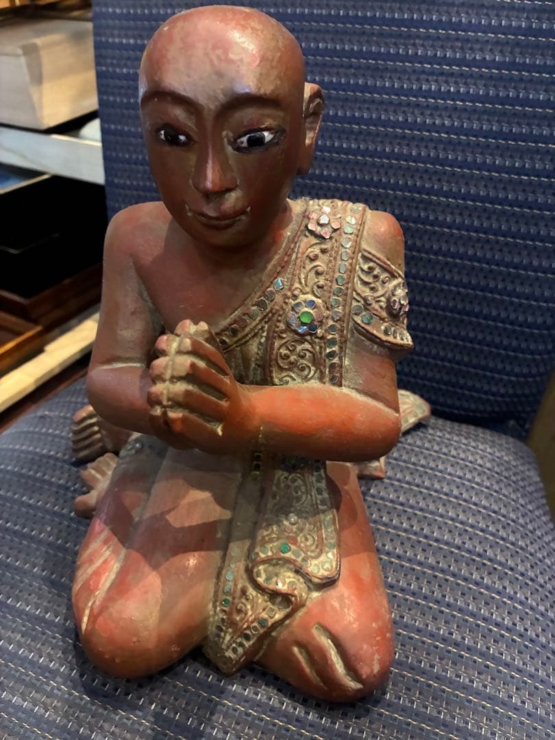 木彫ミャンマー ビルマ マンダレー様式仏像　仏教木製ブッダ東南アジア 修行僧