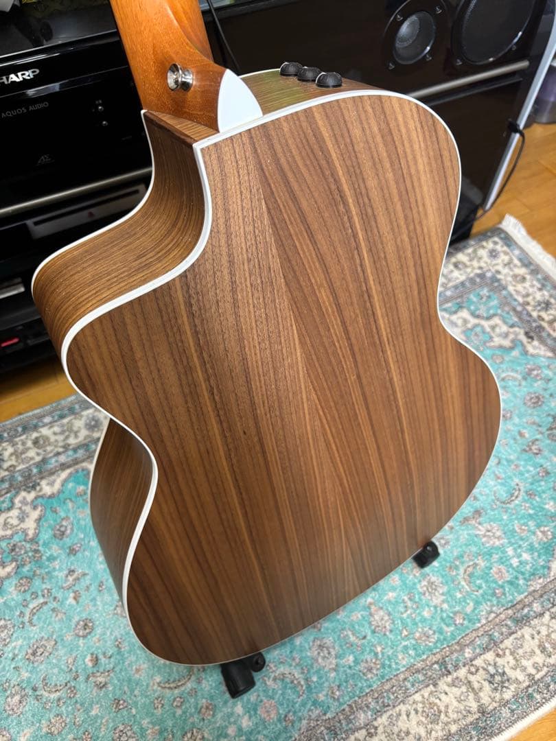 Taylor Grand Auditorium 214ceアコースティックギター