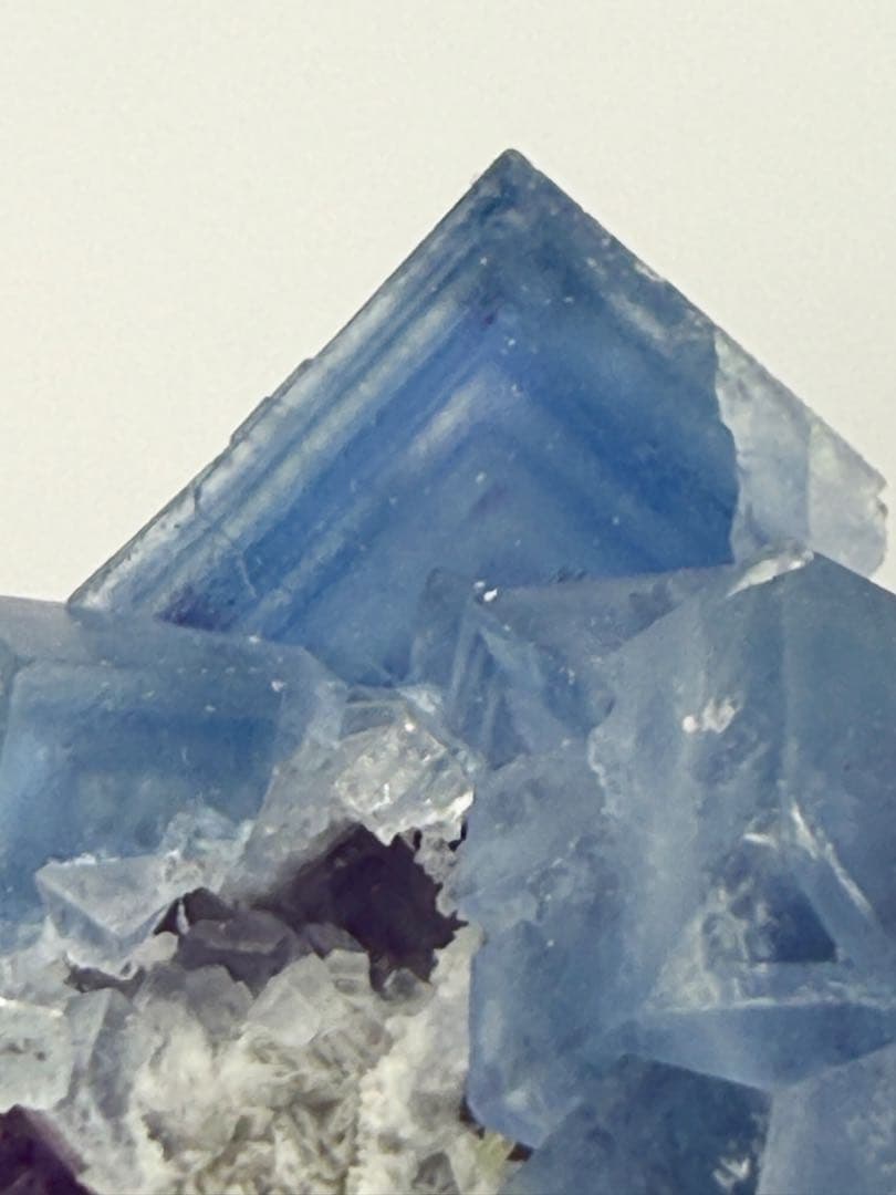 パープル　ブルー　フローライト　蛍石　浙江省産　原石　鉱物標本　天然石