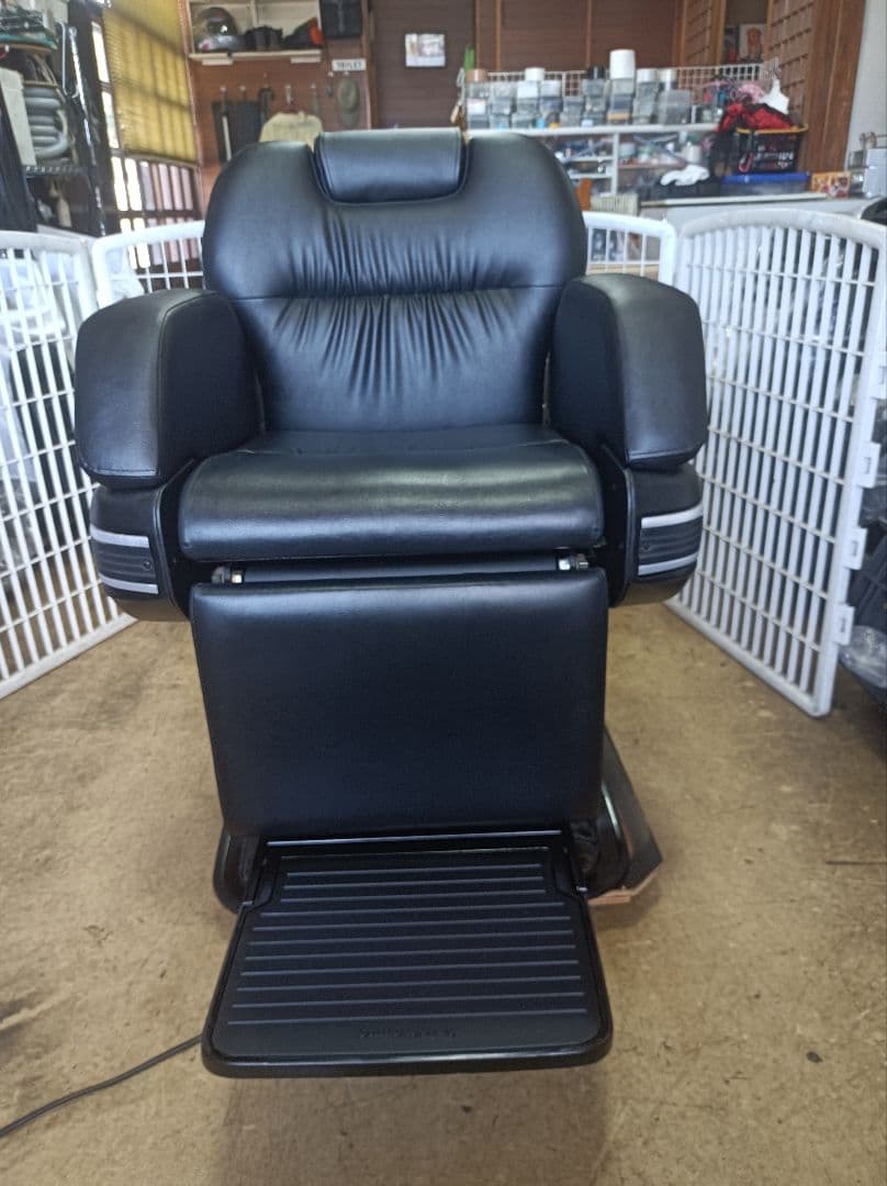 理容機器　新明和理容椅子　ＢＣ―１４３０