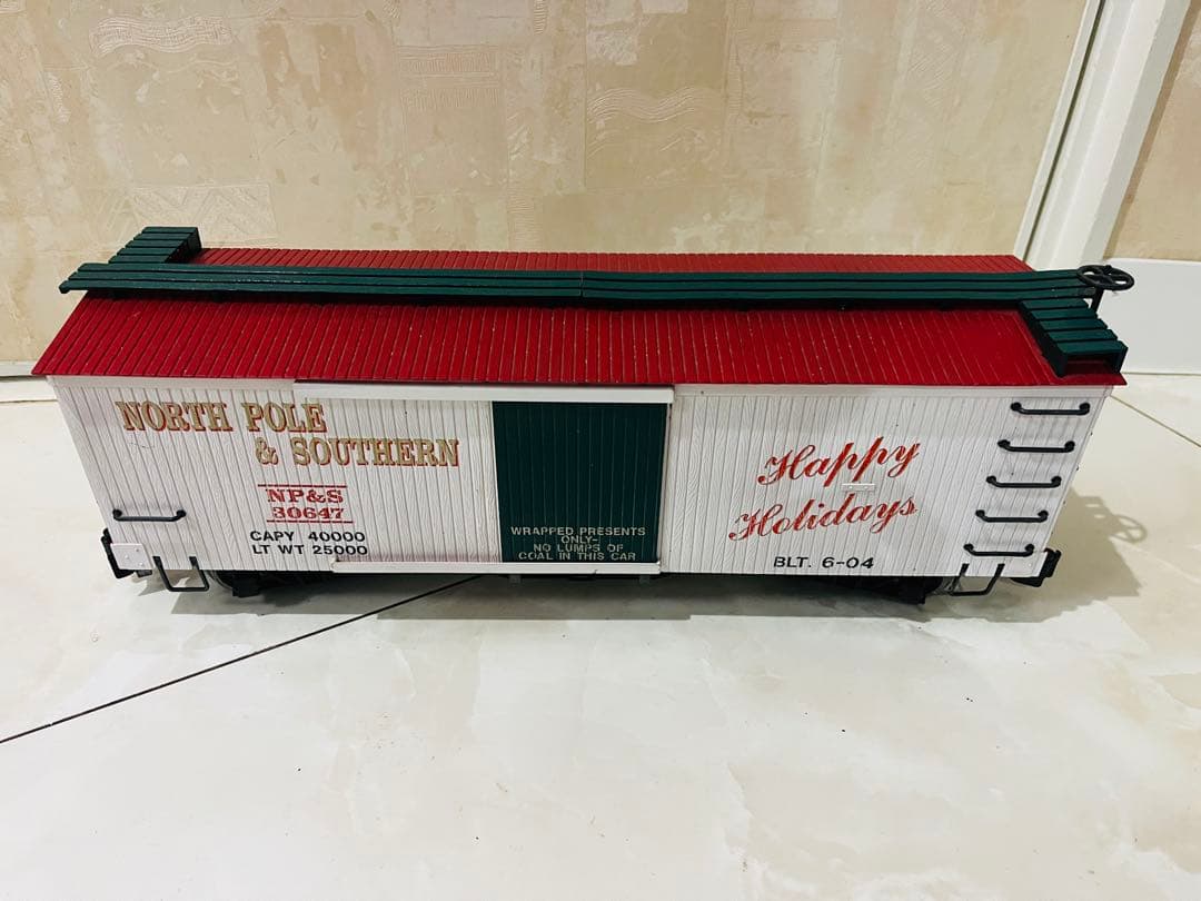 1225 蒸気機関車 赤 黒 北極と南部