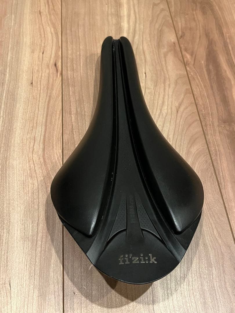 ■Fizik フィジーク■Arione VERSUS Evo アリオネR3