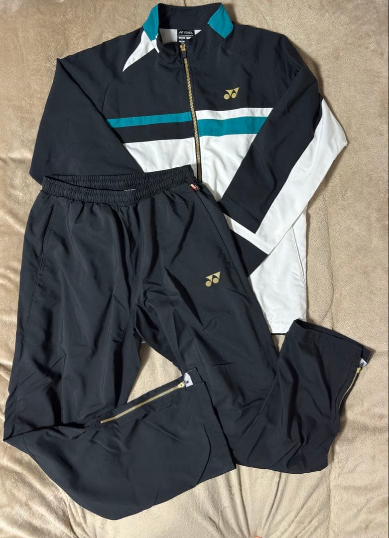 【YONEX】ウィンドウォームアップ上下セット(上XLサイズ,下Lサイズ)