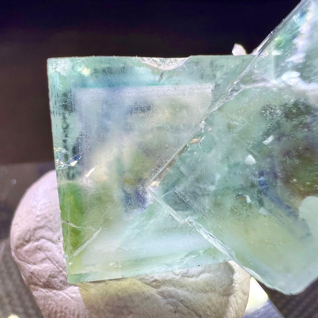 ヤオガンシャン　ライトグリーン　ブルーウィンドウ　パープルファントムフローライト