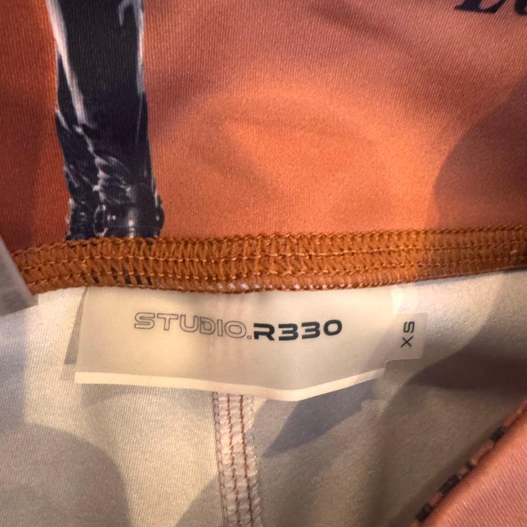 Studio R330 トレーニングブラ×レギンス セットXSサイズ