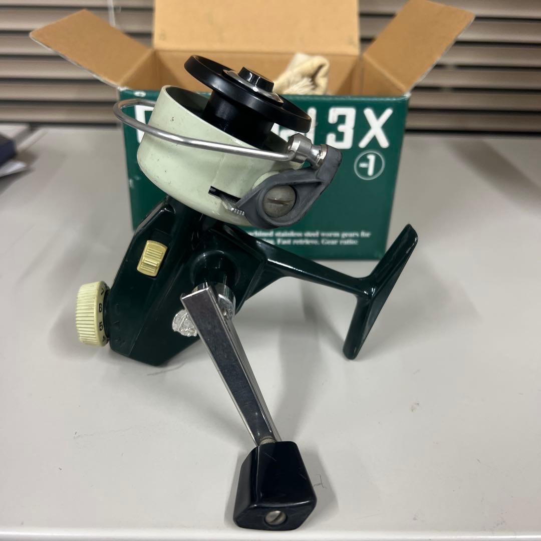 ABU Cardinal 44 スピンキャストリール