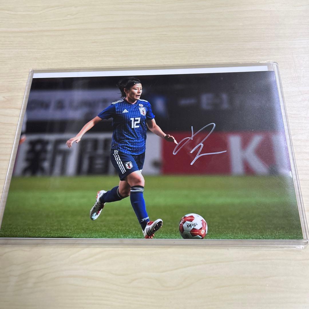 なでしこジャパン　日本代表女子サッカー　楢本光　直筆サイン入りフォト