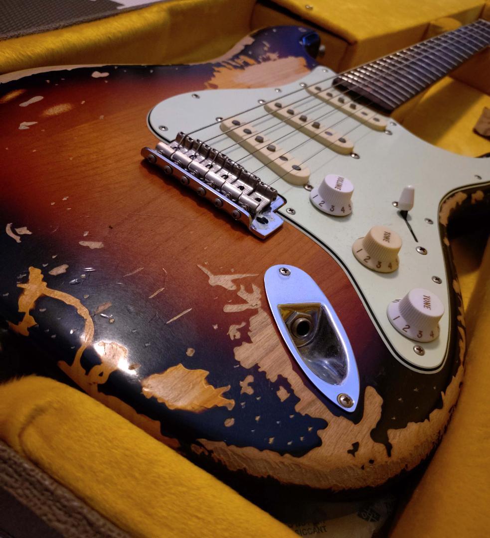 ギター Fender Mike McCready Stratocaster