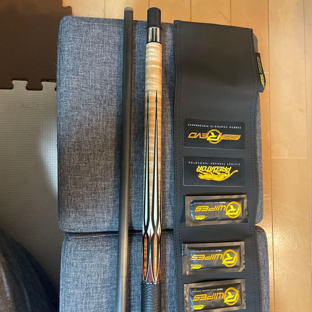 ビリヤードキュー　Predator THRONE4