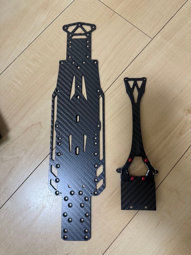 reved RDX カーボンシャーシ