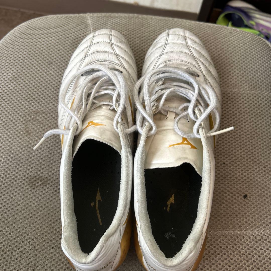 Mizuno サッカーシューズ ホワイト/ゴールド