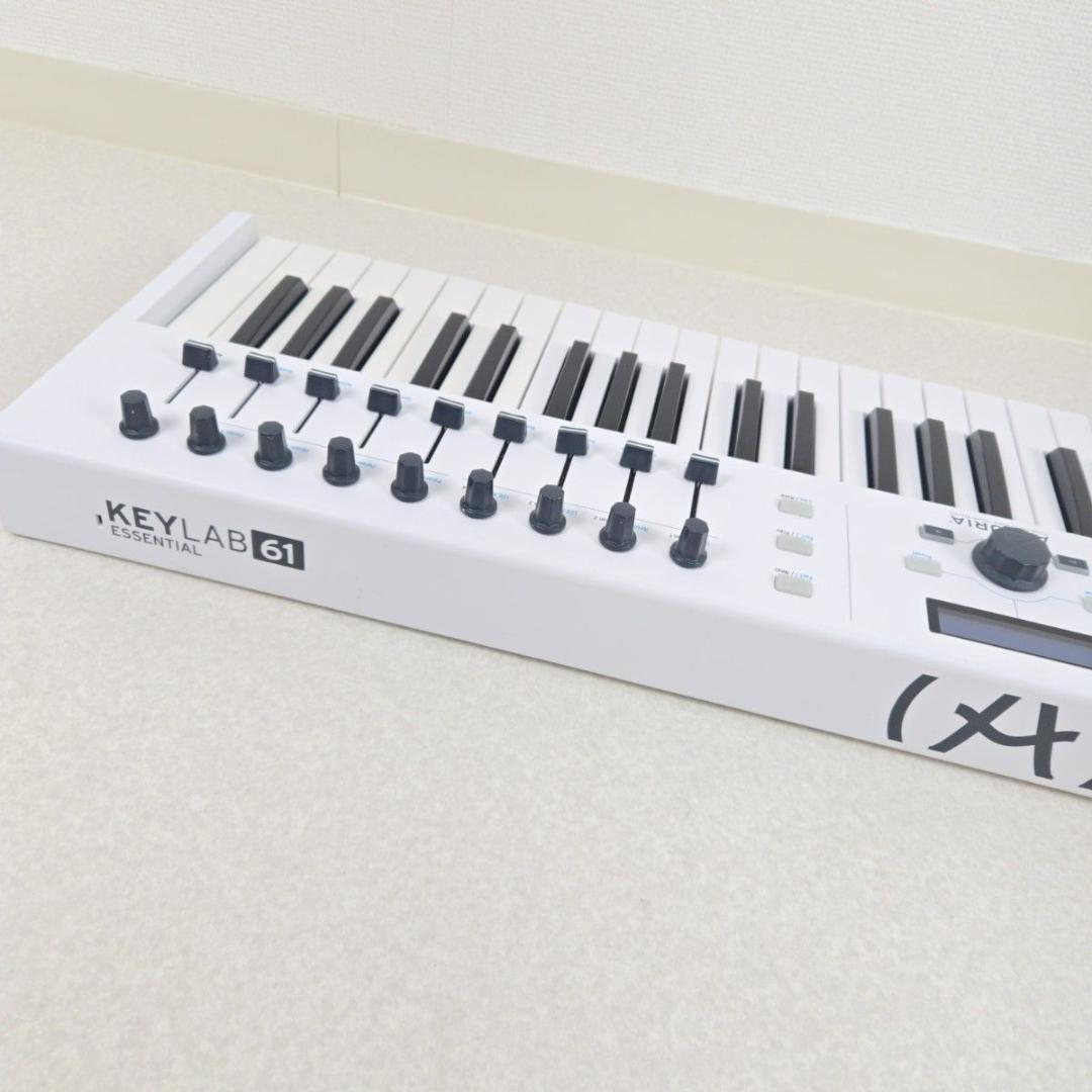Arturia KeyLab Essential 61 MIDIキーボード