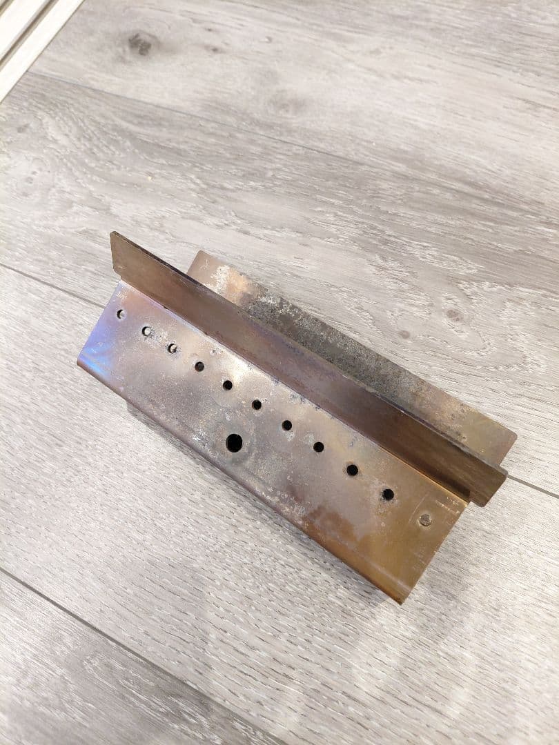 トヨトミ　密閉式ペレットストーブ　muumuu PE-8