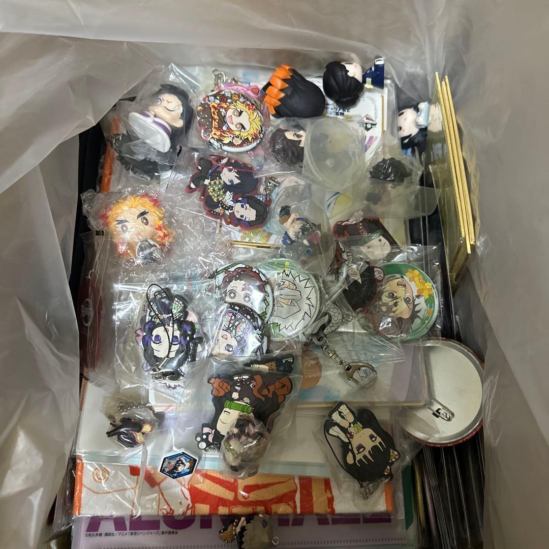 ノンジャンル アニメグッズ まとめ売り 300点以上