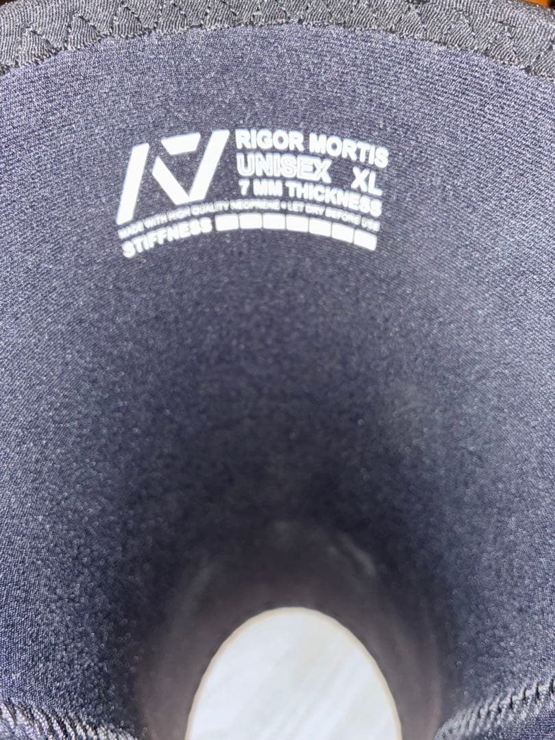 A7 ニースリーブ　Rigor Mortis xl