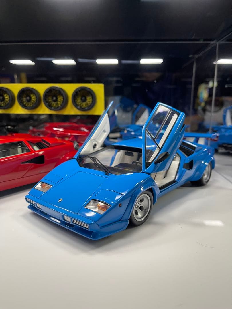 京商 1/18 ランボルギーニ カウンタック QV blue