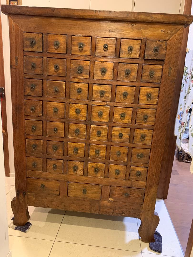 Antique 19世紀頃 ¥396000 評価され　薬箪笥