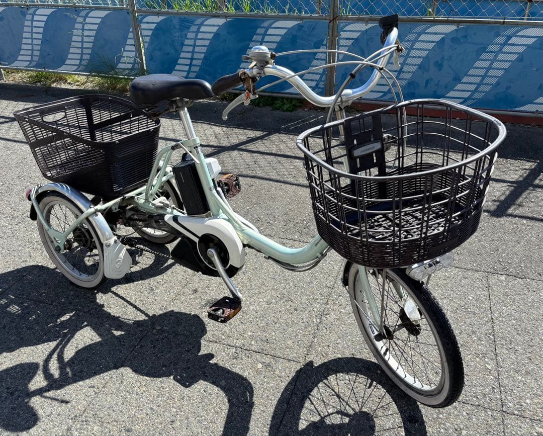 【引き取り限定.藤沢市】ブリヂストン　電動アシスト三輪自転車 アシスタワゴン