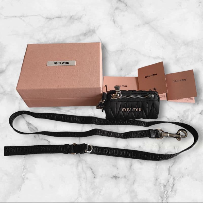 ♥新品♡Miu Miuミュウミュウ　ごみ袋つきペットリード　ハーネス　Ｍサイズ