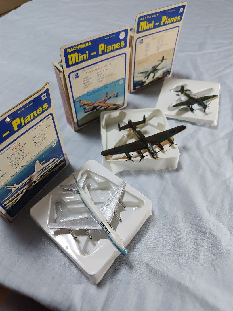再値下TOMY　BACHMANN　Mini-Planes①計42体プラスカタログ