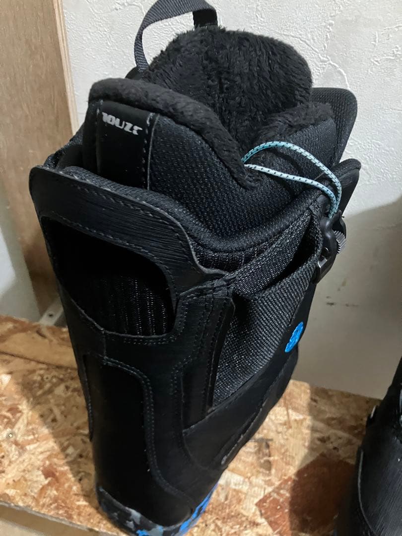 軽量ブーツ！ゼビオブランド！ROUZE 23cm