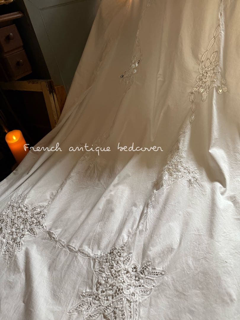 SALE❣️フランスアンティークஐ⋆* ふんわりバテンレースの花刺繍シーツ
