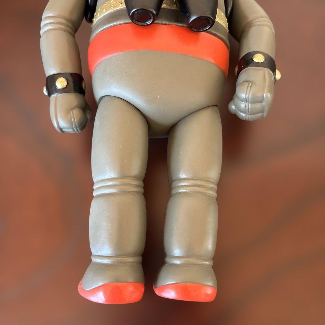 ノスタルジックヒーローズ鉄人28号 灰色成　ソフビ