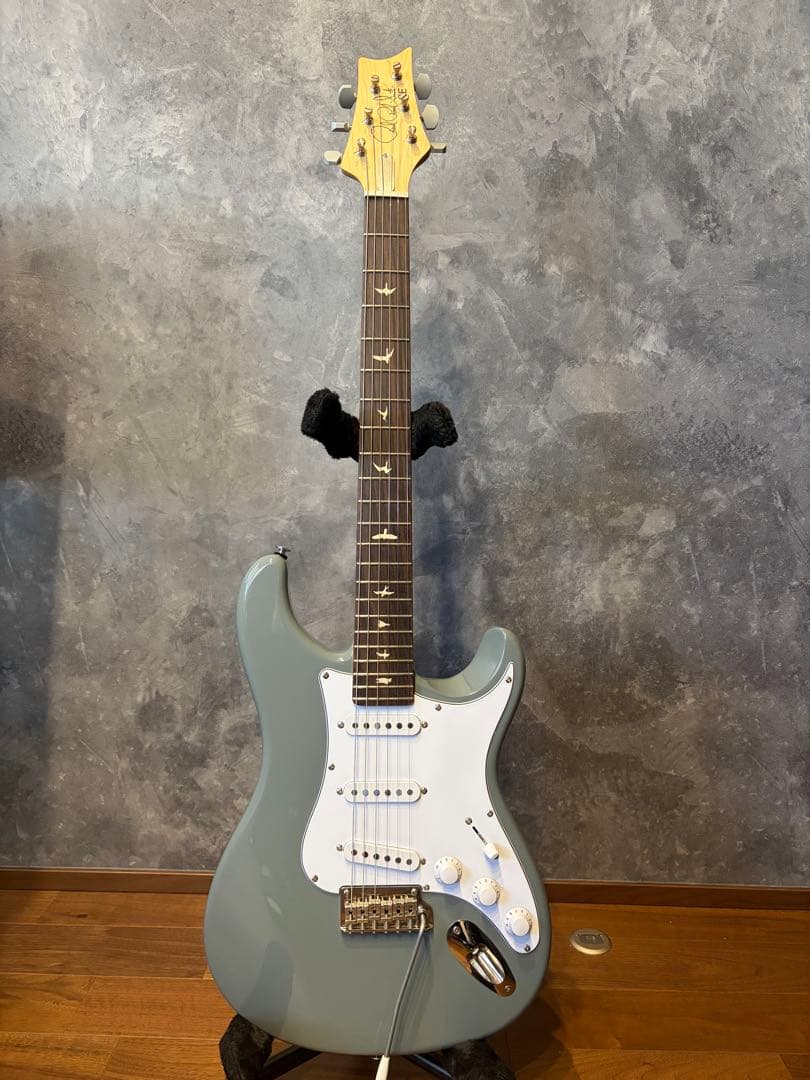 PRS SE Silver Sky 純正ロックペグ変更済み