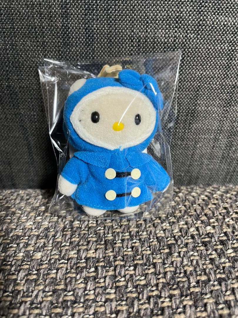 ハローキティ キーホルダー 青 色 お値下げ中。