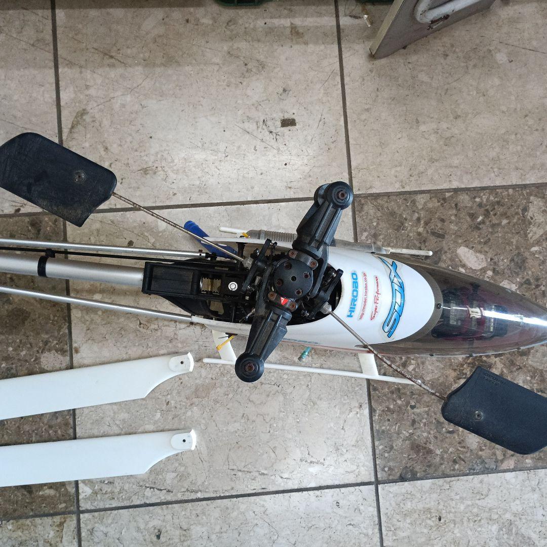 カ*ロ様 3507)HIROBO SDX ラジコンヘリコプター本体 型番不明