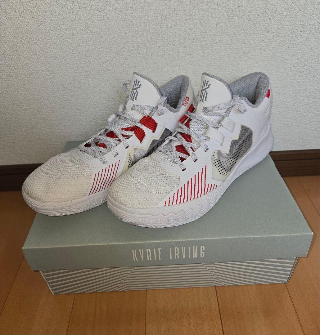 シューズ(男性用) Nike Kyrie Flytrap V