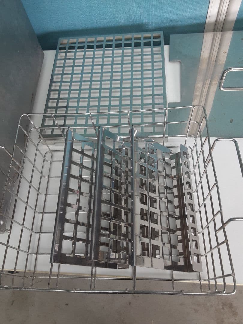 エイシン電機　卓上電気ウォーマー？　煮沸消毒？　単相200V 　画像で判断下さい