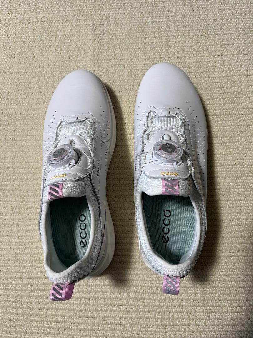 「断捨離SALE中‼️」‼️ecco ゴルフシューズ BOAシステム ホワイト