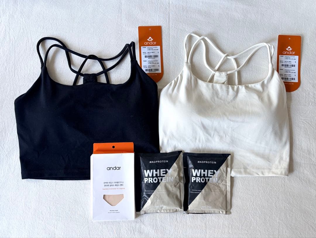 andar ツイストバック クロップド スポーツブラ Sサイズ 2点とパンツ付