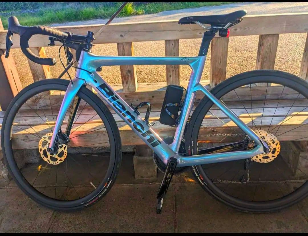 ビアンキ　アリア　105di2　カーボンホイール