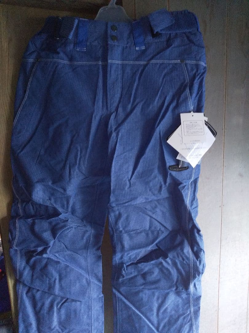 新品タグ付 オンヨネOUTER PANTS サイズ   M