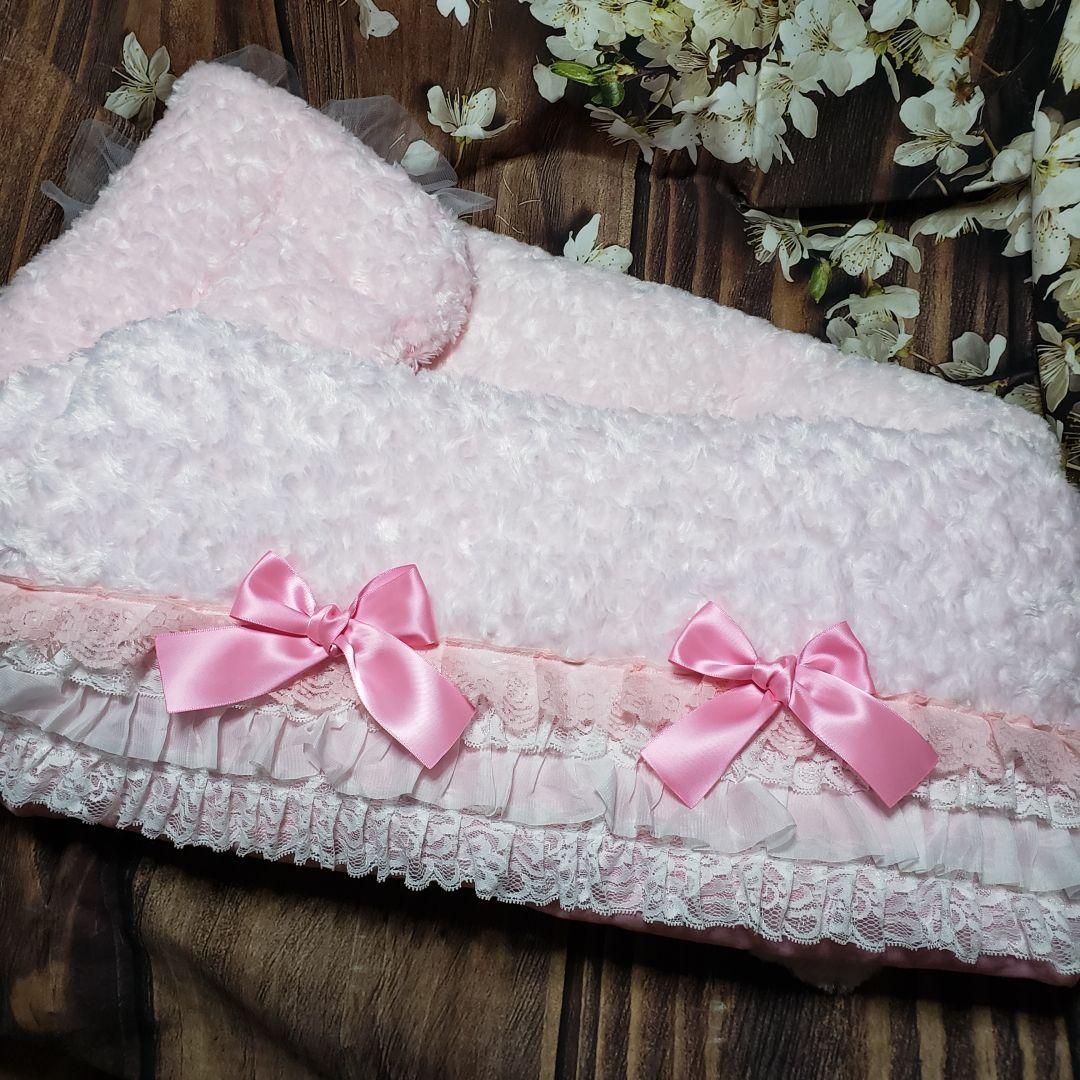 カートクッション　くるみ　あごのせクッション　ハンドメイド