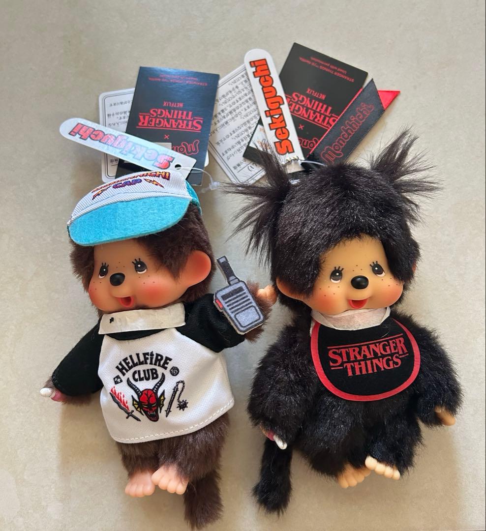 新品未使用 モンチッチ × ストレンジャーシングス コラボ キーチェーン