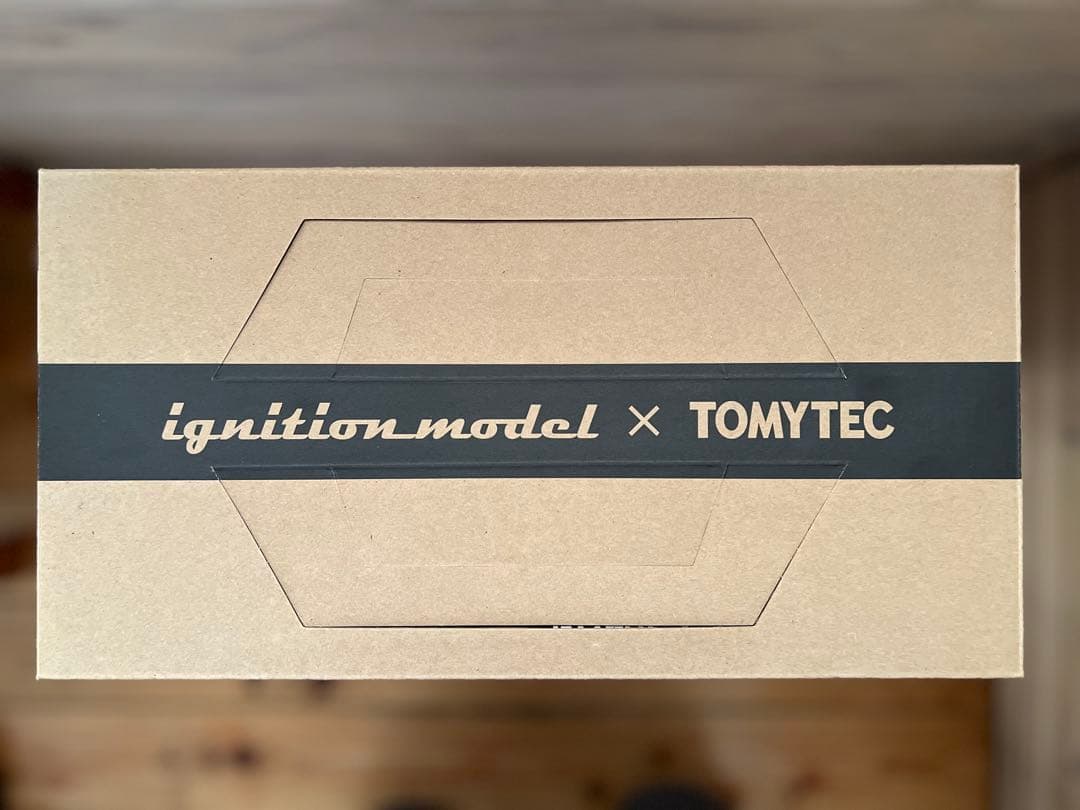 イグニションモデル✖️トミーテック 1/18 あぶない刑事 日産レパード 港3号