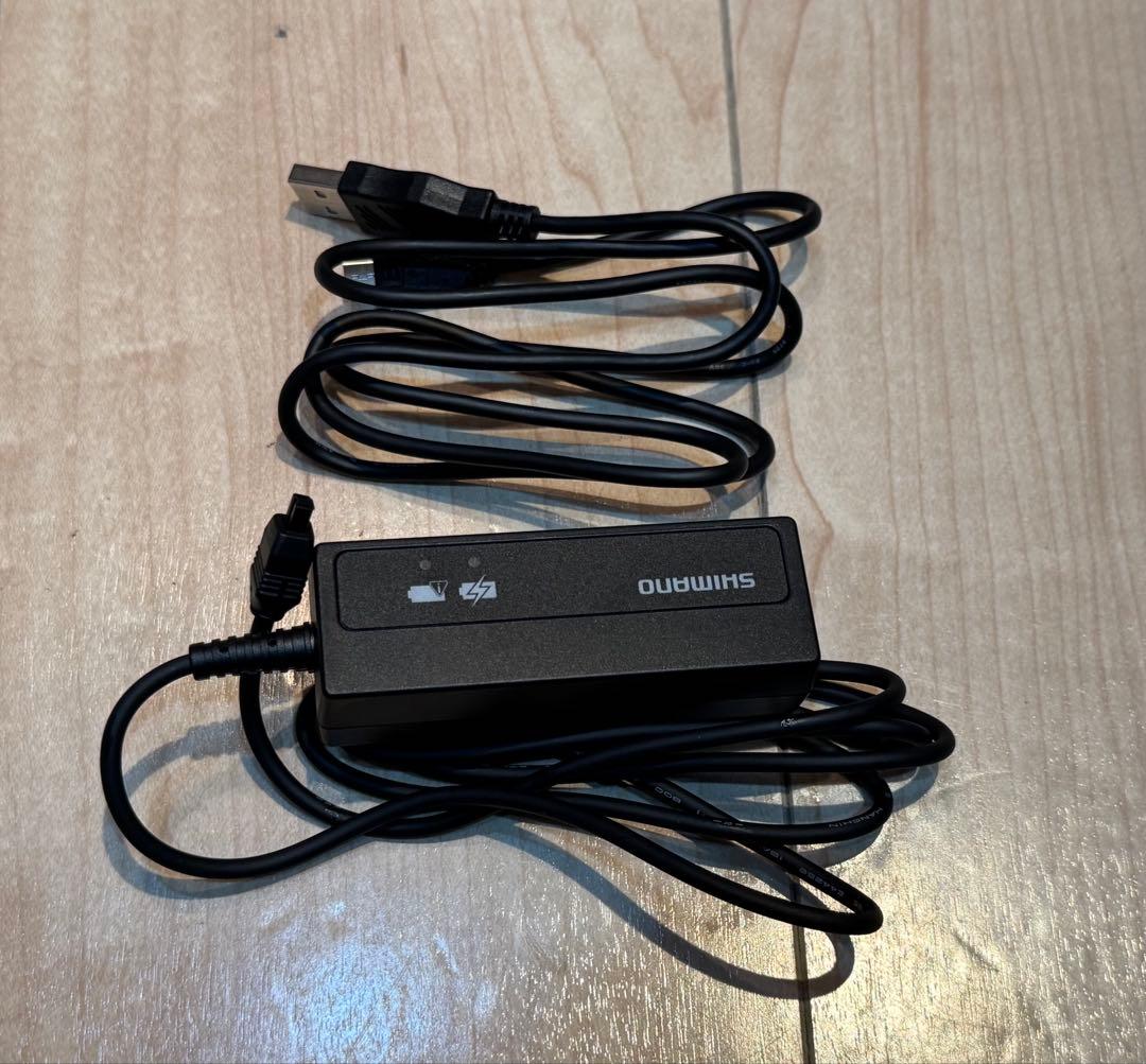 di211速用　充電ケーブル SM-BCR2