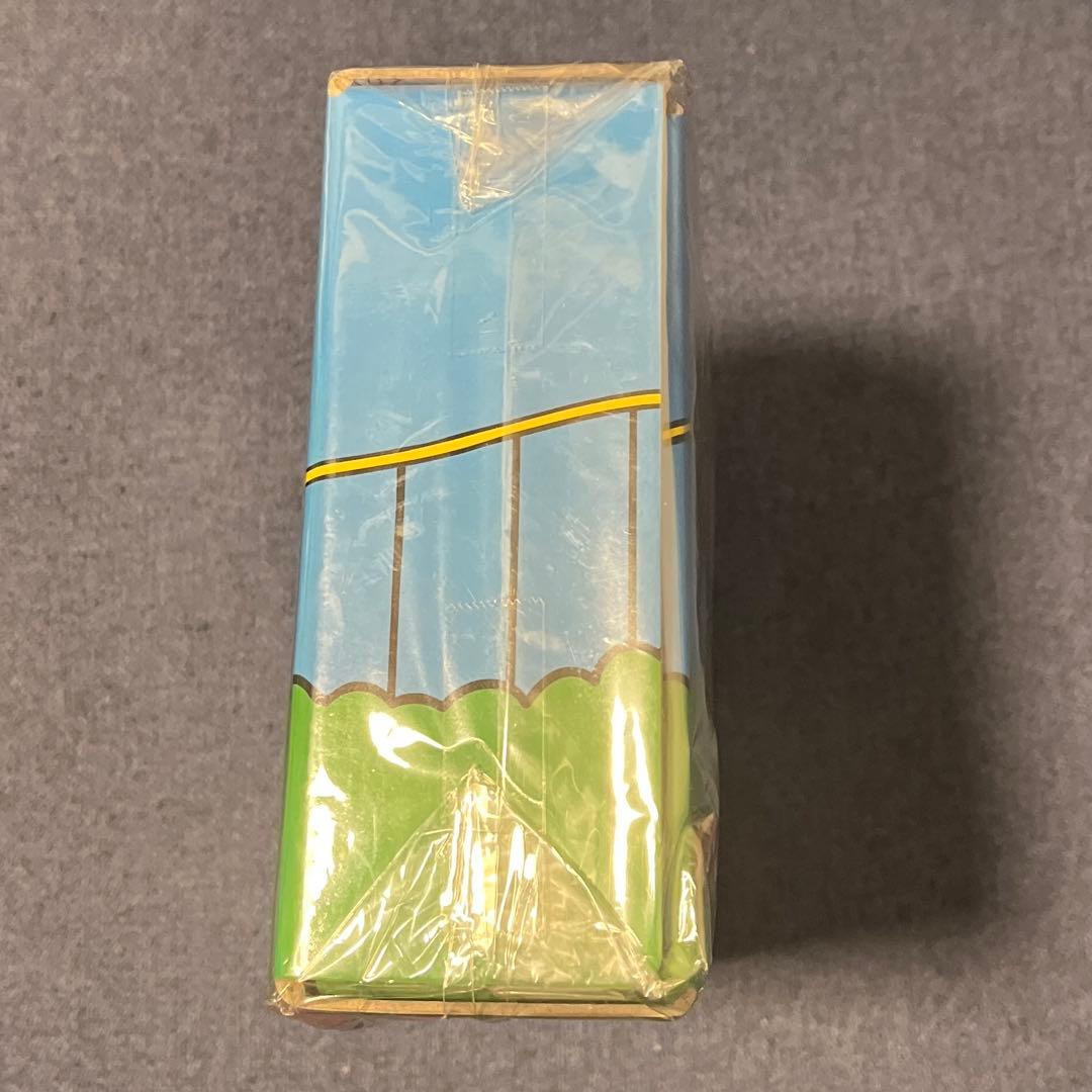 超希少 ハローキティ キットカットコラボ紙製トランクHellokittyサンリオ