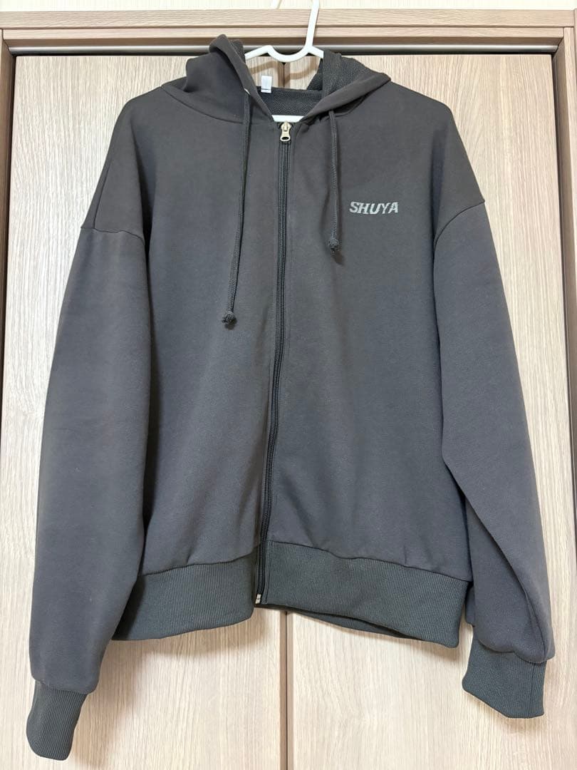 超特急REAL?パーカー チャコール Lサイズ