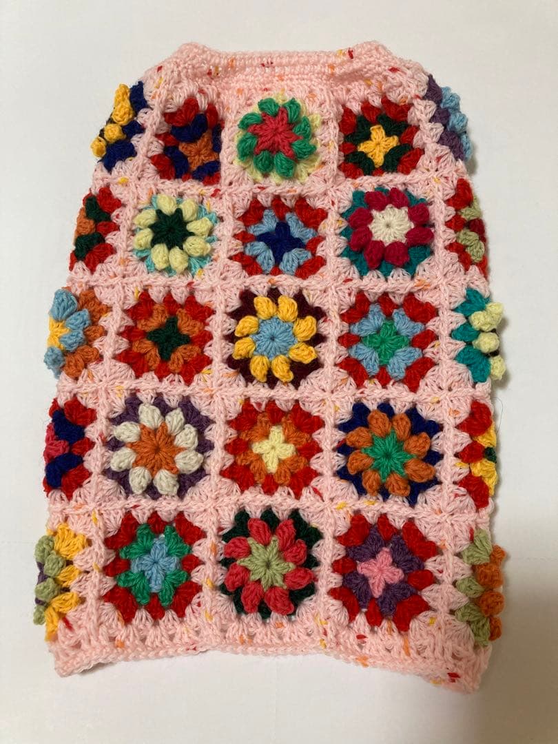 犬服　ニット　オーダー専用　ぷっくりお花のとグラニースクエア