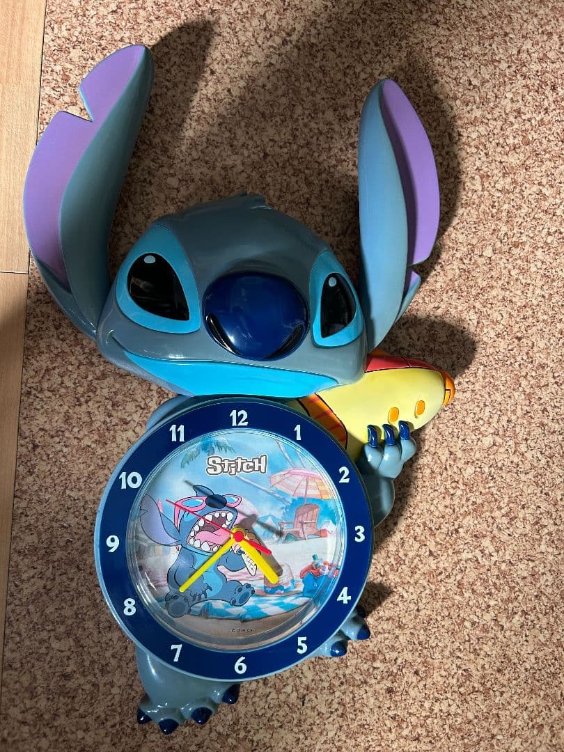 【ディズニー スティッチ 立体 壁掛け時計】　約30cm
