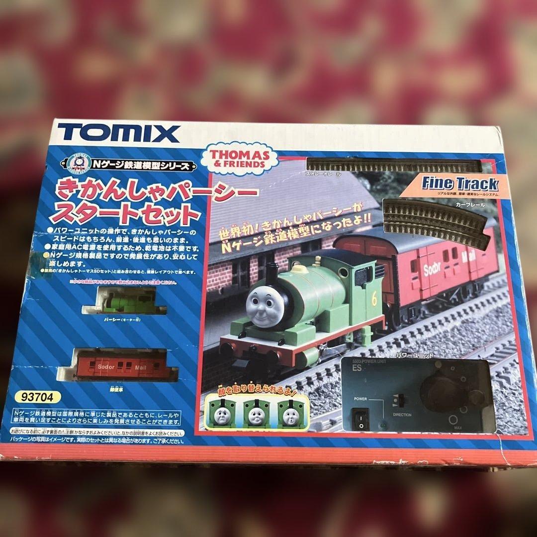 Nゲージ　きかんしゃパーシースタートセット