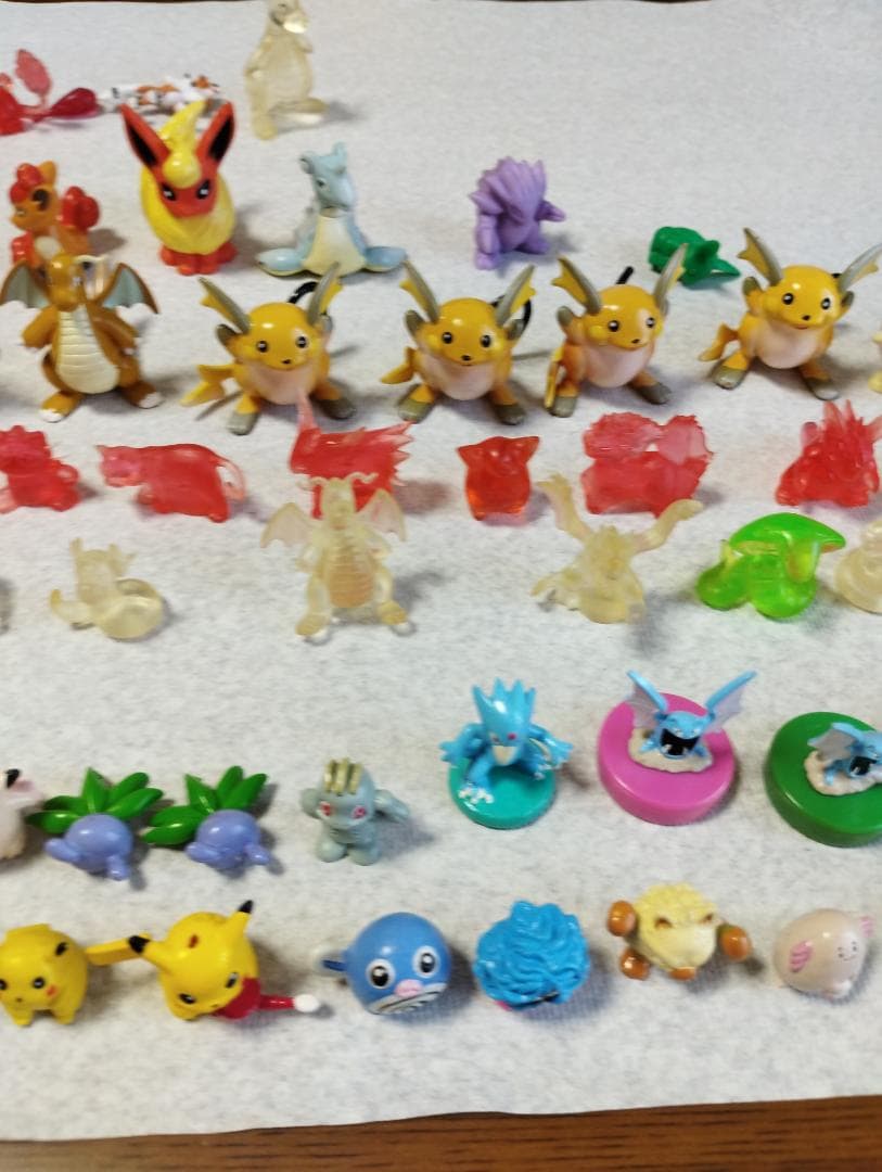 ポケモン　フィギュア　モンコレ他初期鉛筆キャップ TOMY まとめ売り約200体